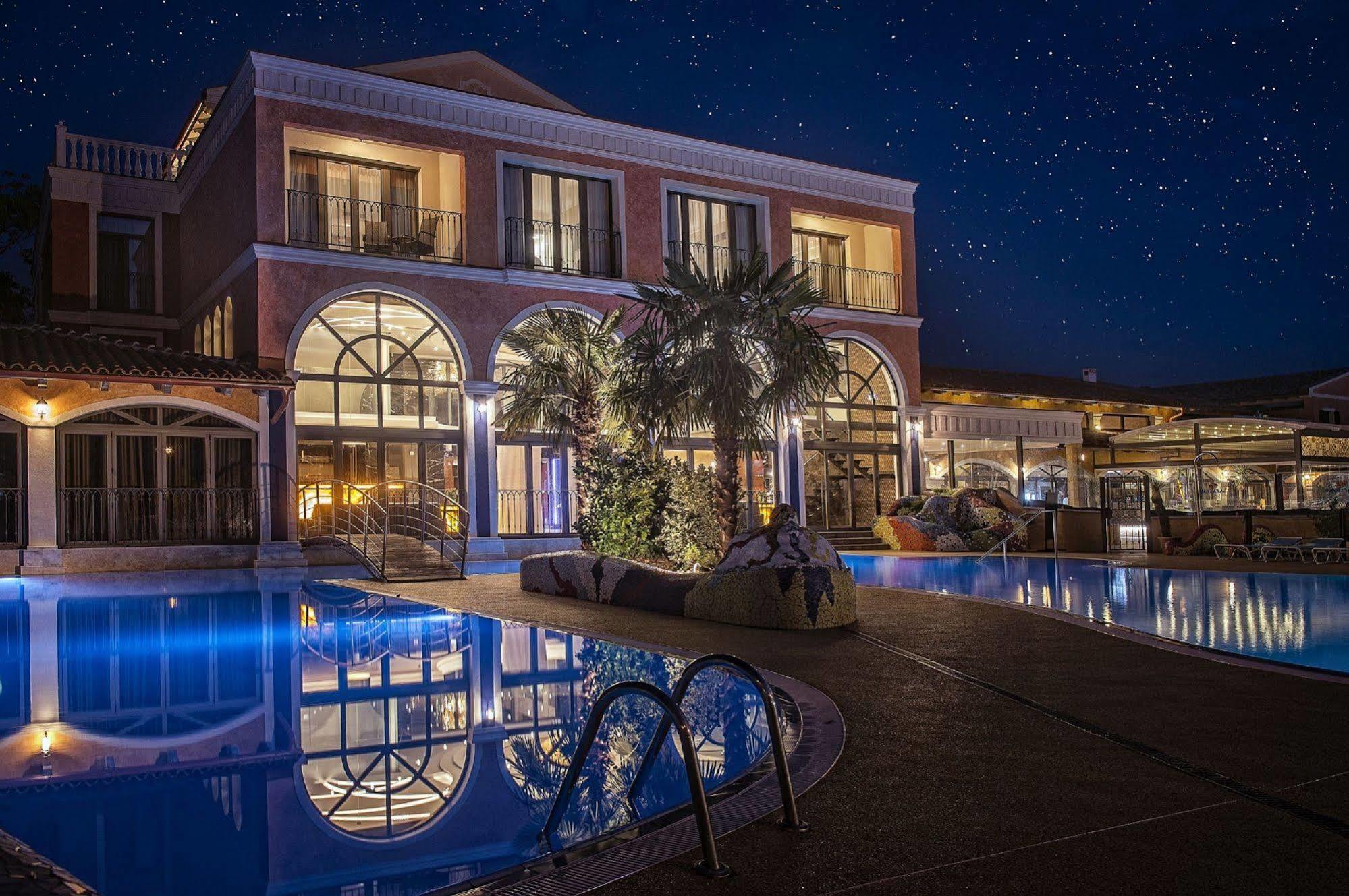 Villa Plaza Boutique Hotel&Spa Prešov Extérieur photo