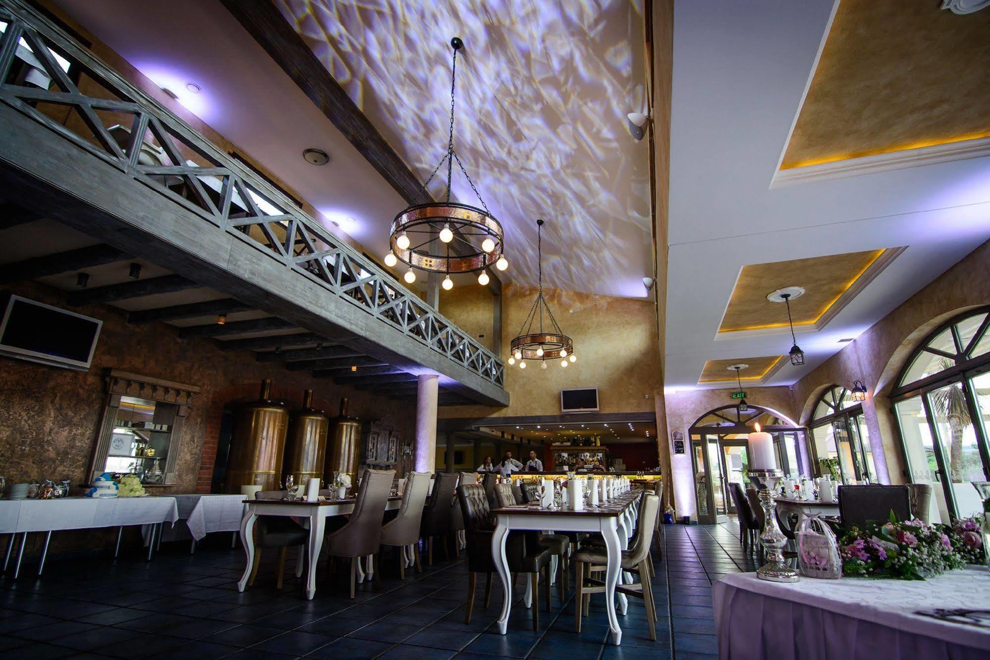 Villa Plaza Boutique Hotel&Spa Prešov Extérieur photo