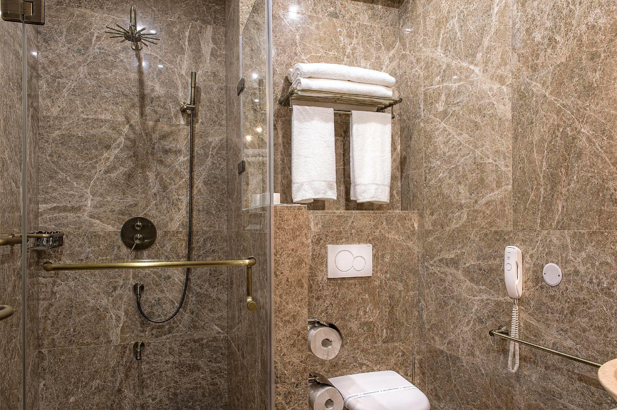 Villa Plaza Boutique Hotel&Spa Prešov Extérieur photo