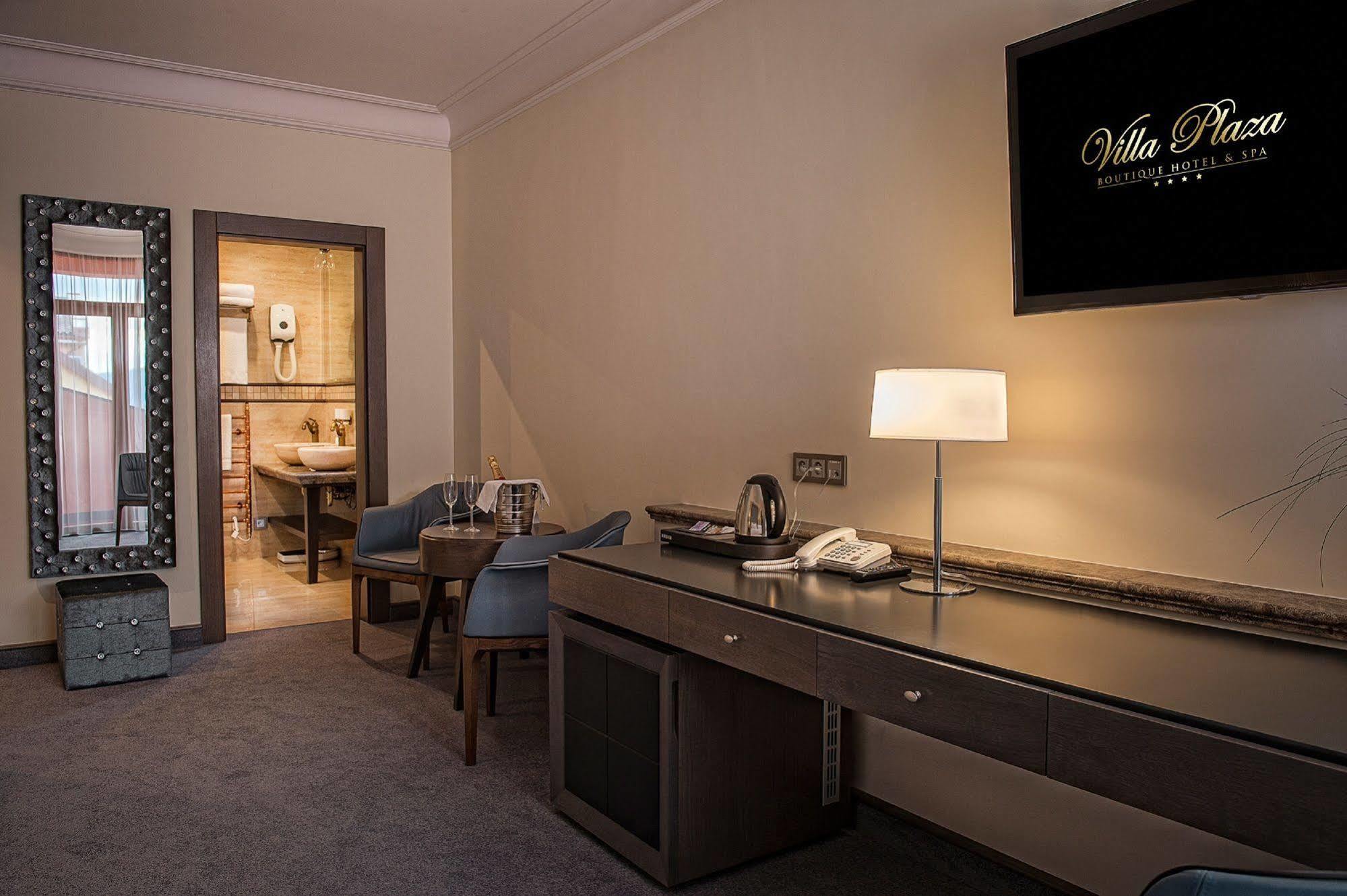 Villa Plaza Boutique Hotel&Spa Prešov Extérieur photo